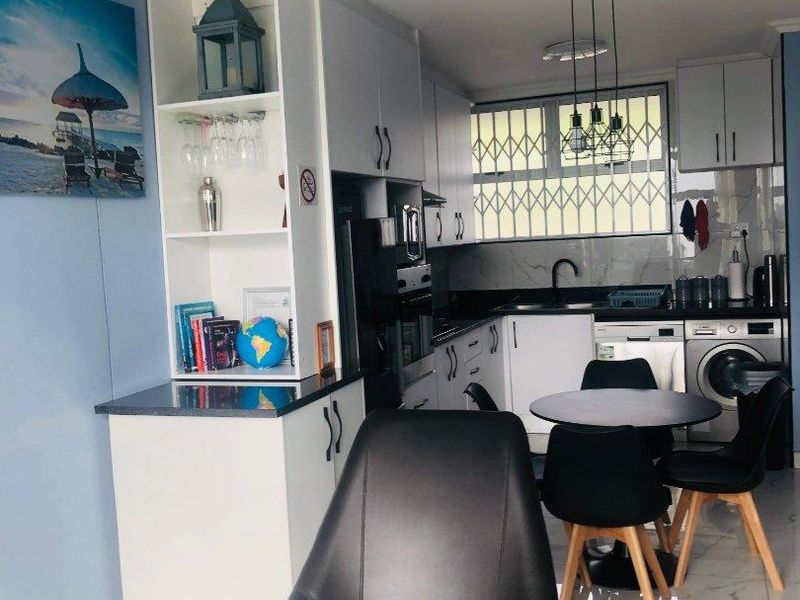 Fully Furnished Apartment to Let in Ballito - Photo 4