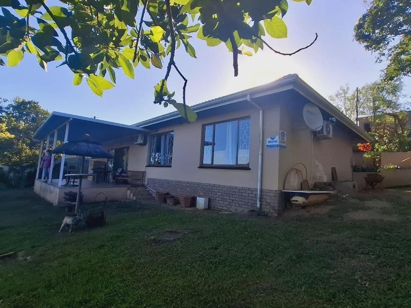 3 Bedroom House for sale in Bellair - Photo 2