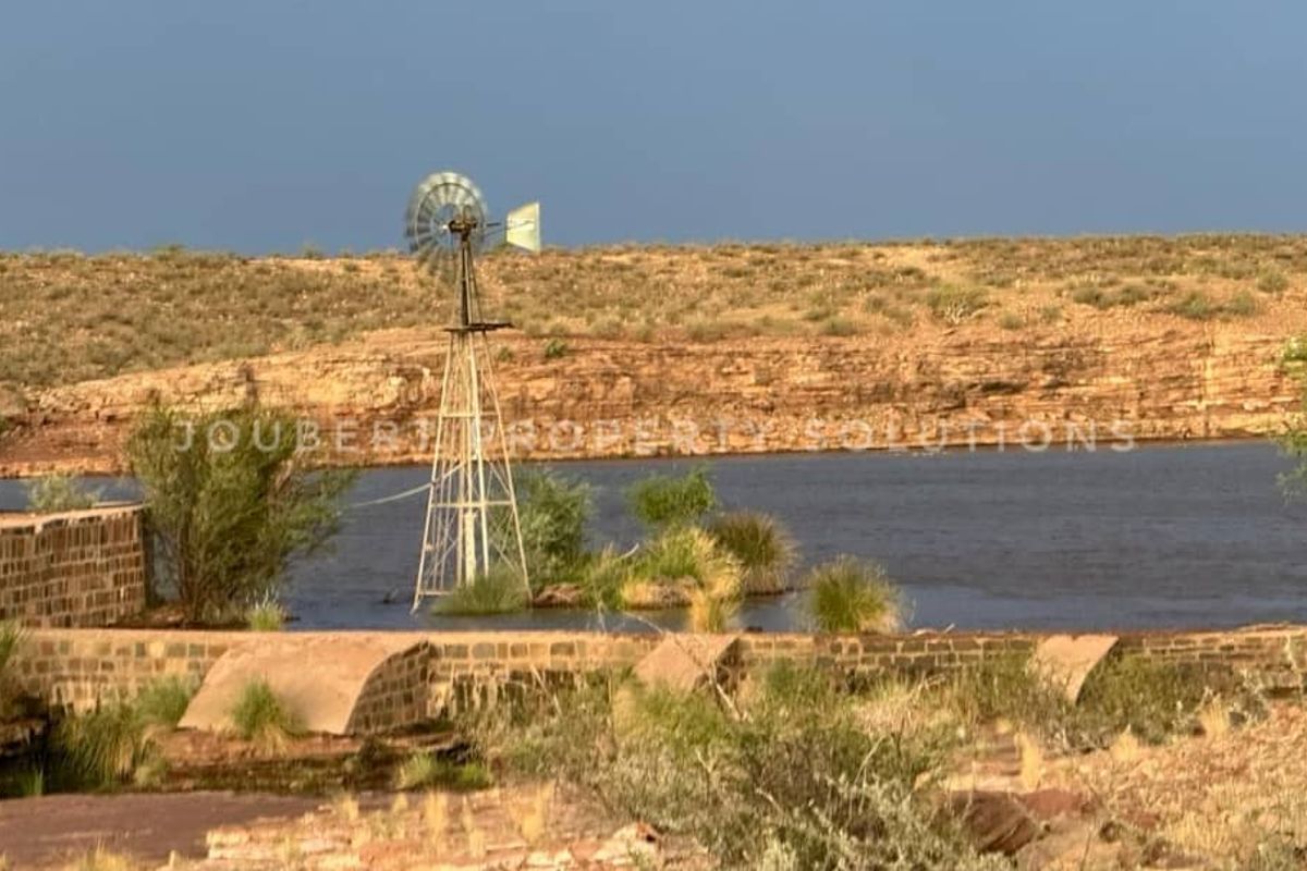 EXCEPTIONAL INVESTORS OPPORTUNITY GAME FARM FOR SALE IN THE SOUTH OF NAMIBIA - Photo 3