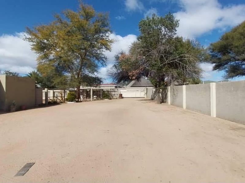 Okahandja Oasis: Spacious Living with Rental Options - Photo 8