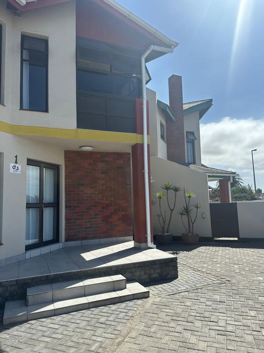 Property #2496692, Townhouse For Sale in Swakopmund Central