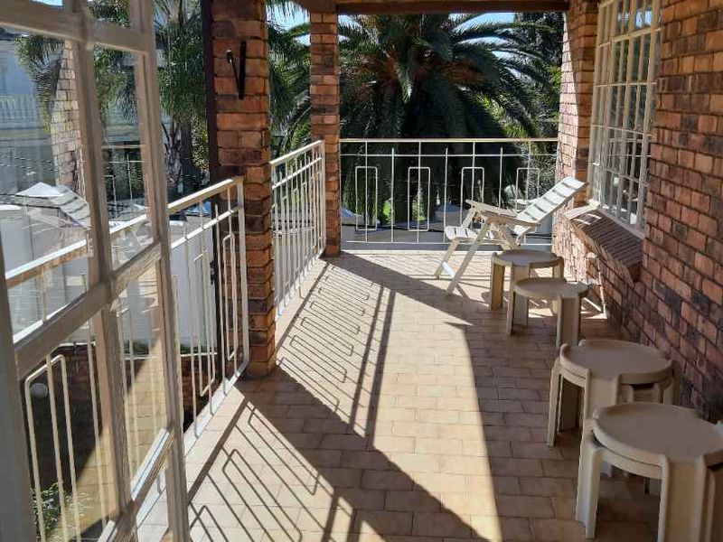 Spacious, Light-Filled Retirement Living in the Heart of Bryanston - Photo 8