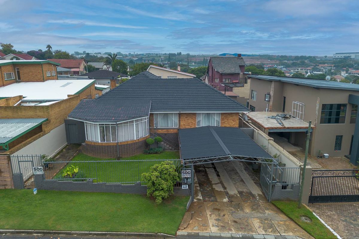Spacious Family Home for sale - Photo 4