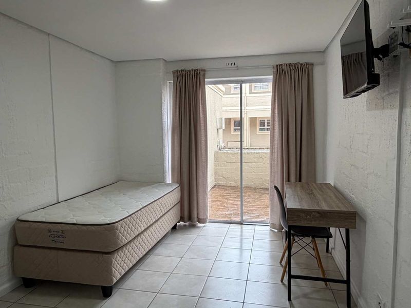 Bachelor Unit to Rent Close to Stellenbosch University - Photo 2