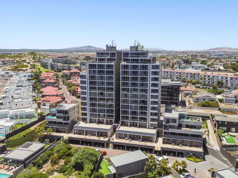 PRIME LOCATION ON THE BEACH FRONT IN BLAAUWBERG - Photo 4