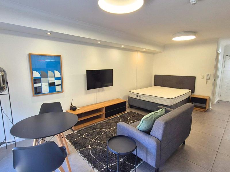 Stylish Fully Furnished Studio in The Beaumont – Ready to Move In! - Photo 4
