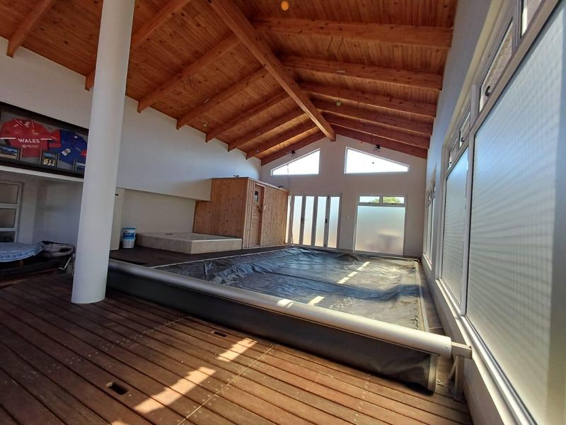 Family home in sought after area - Photo 2