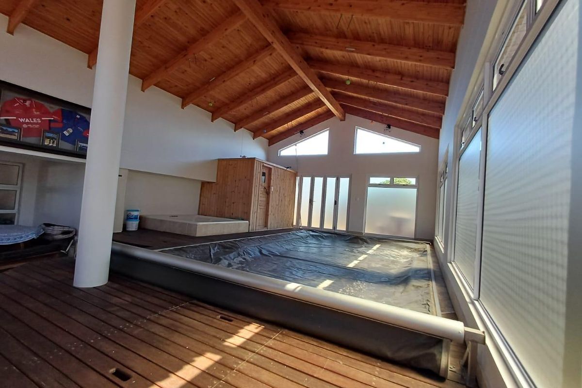 Family home in sought after area - Photo 2
