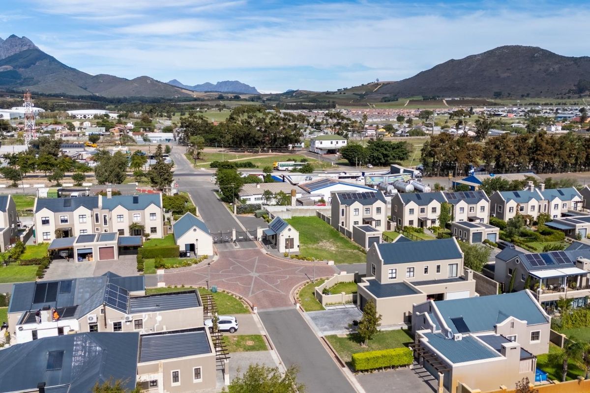Vacant Land for Sale in Rosenmeer Estate – Build Your Dream Home in the Winelands - Photo 2