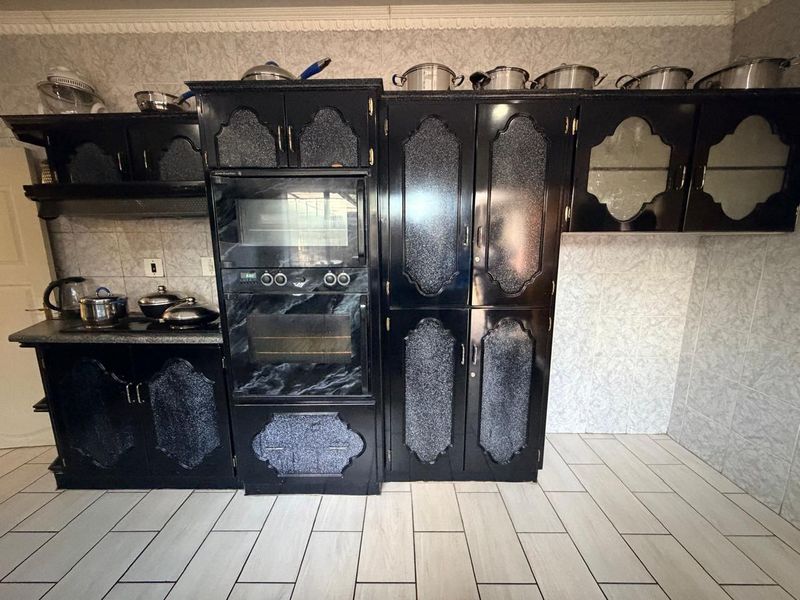 Your Perfect Home Awaits in Klerksdorp - Photo 7