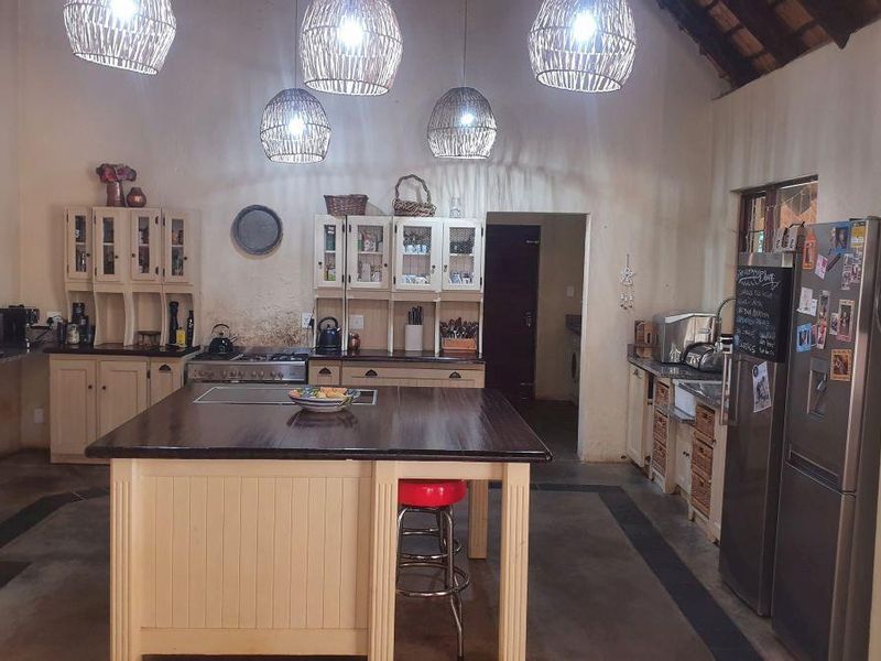 Spectacular Smallholding for Sale – A View and location Money Can’t Buy - Photo 4