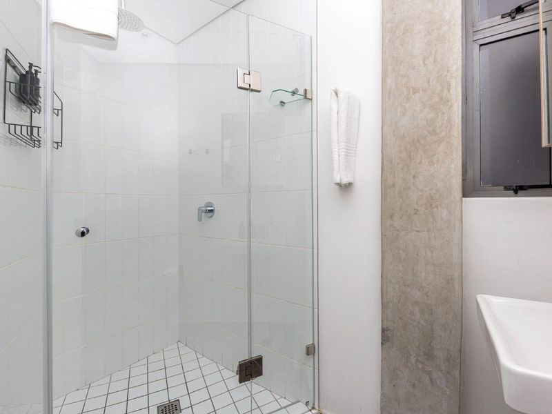 Airbnb Winner or the Ultimate Lock-up-and-Go in 'Six On N' - Photo 7