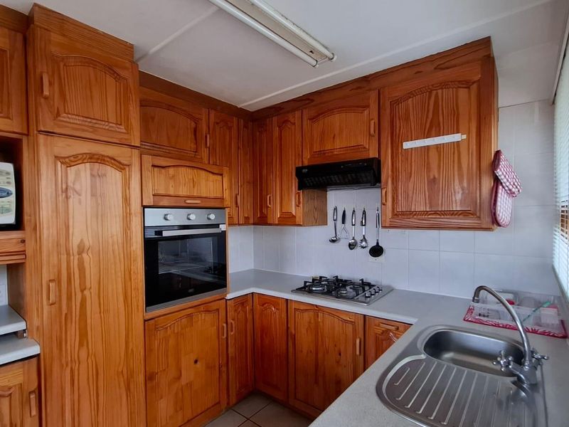 Seaside Serenity: Accessible Coastal Retreat Awaits! - Photo 8