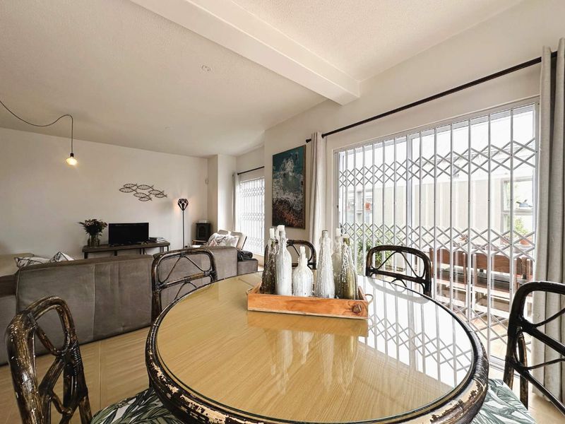 Charming 3-Bedroom Townhouse Near Pebble Beach in Vogelstrand - Photo 8