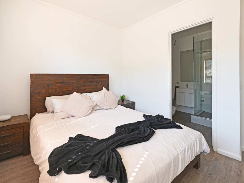 Spacious 2-Bedroom Apartment with Large Balcony - Photo 9