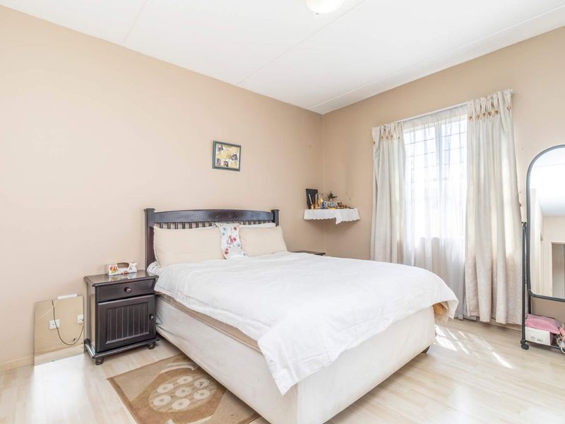 **Charming Ground Floor Unit for Rent in Sundowner**lovely 2 bedroom 2 bathroom ground floor unit. - Photo 10