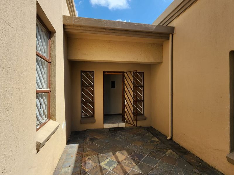 4 bedroom house exclusively listed in Cashan! - Photo 3