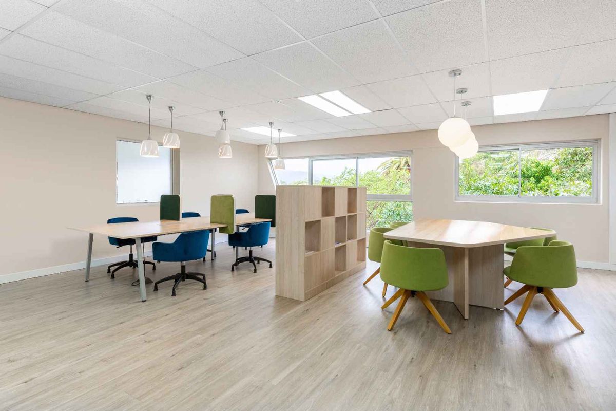 All-inclusive access to professional office space for 4 persons in Regus Paarl. - Photo 5