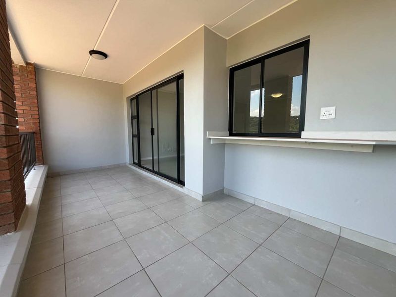 Modern and stylish 2-bedroom apartment available for rental in the sought-after Ballito Hills lifestyle estate - Photo 3