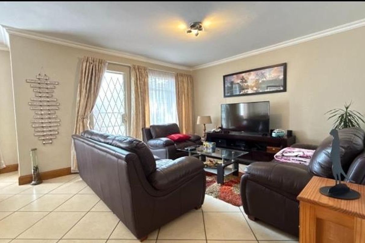 2 Bedroom Townhouse for Sale in Risana - Photo 4
