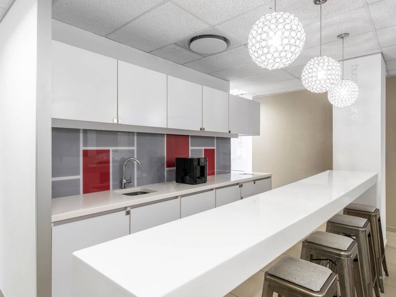Private office space for 1 person in Regus Southdowns Ridge Office Park. - Photo 6