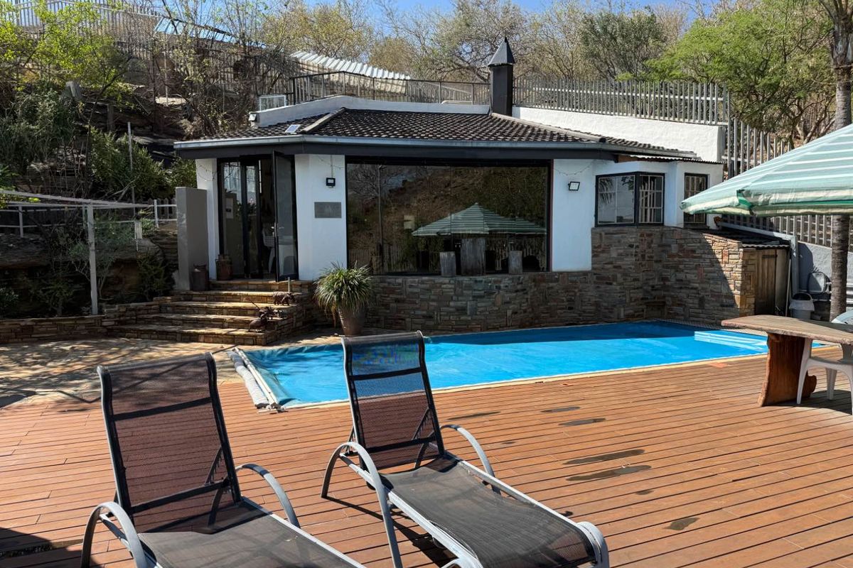 Breathtaking Views at this stunning property in Klein Windhoek - Photo 2