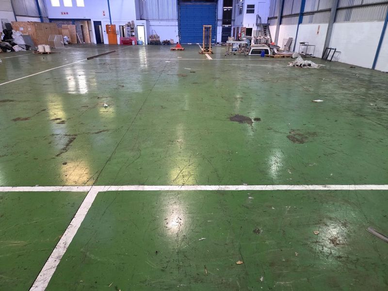 Industrial space to let in Bellville - Photo 4