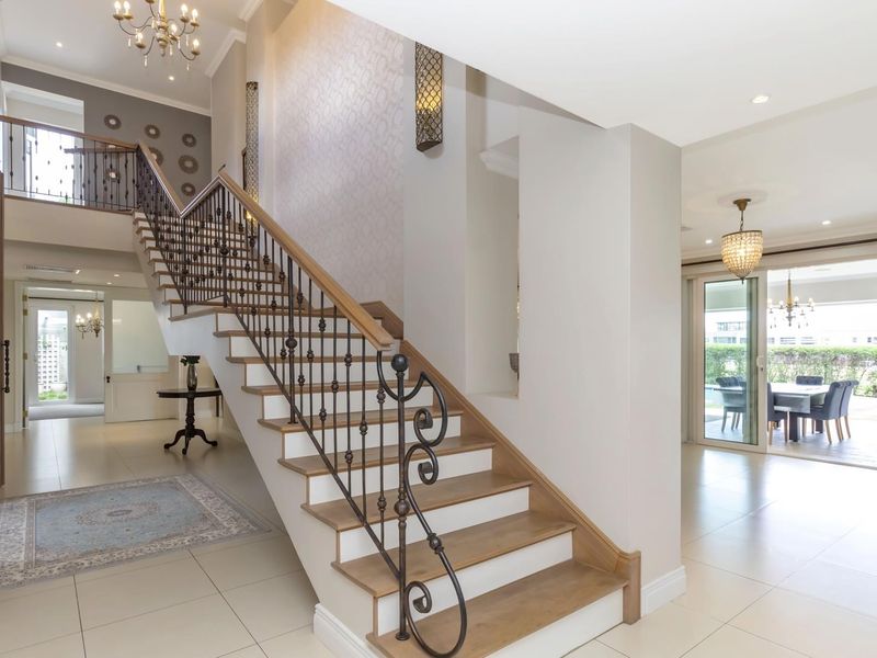 A Masterpiece of Country Living with Contemporary Luxury - Photo 9