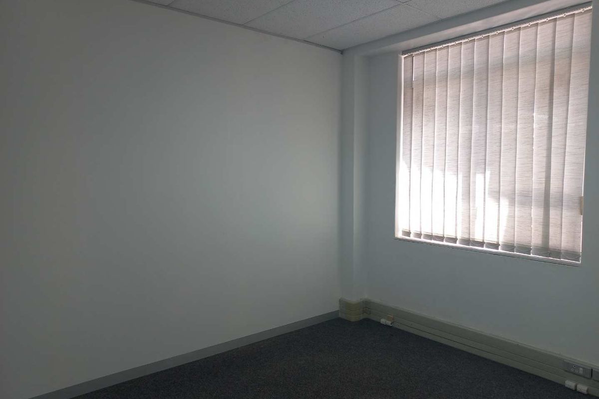 Office space close to Port Elizabeth Harbour! - Photo 5