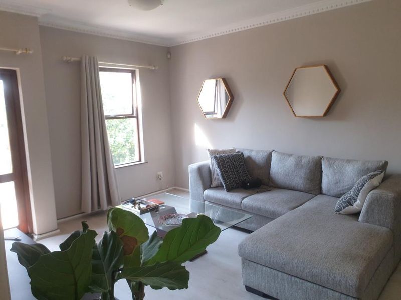 2 BEDROOM APARTMENT FOR SALE IN OAKLANDS - Photo 5