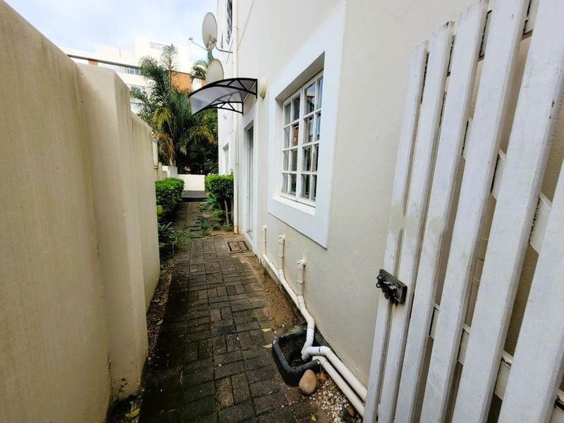 **Charming Two-Bedroom Apartment in the Heart of Musgrave** - Photo 10