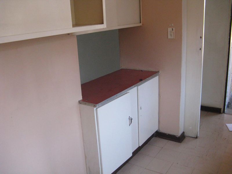 A SPECIOUS 1 BEDROOM FLAT TO RENT IN ELLOFSDAL - Photo 3