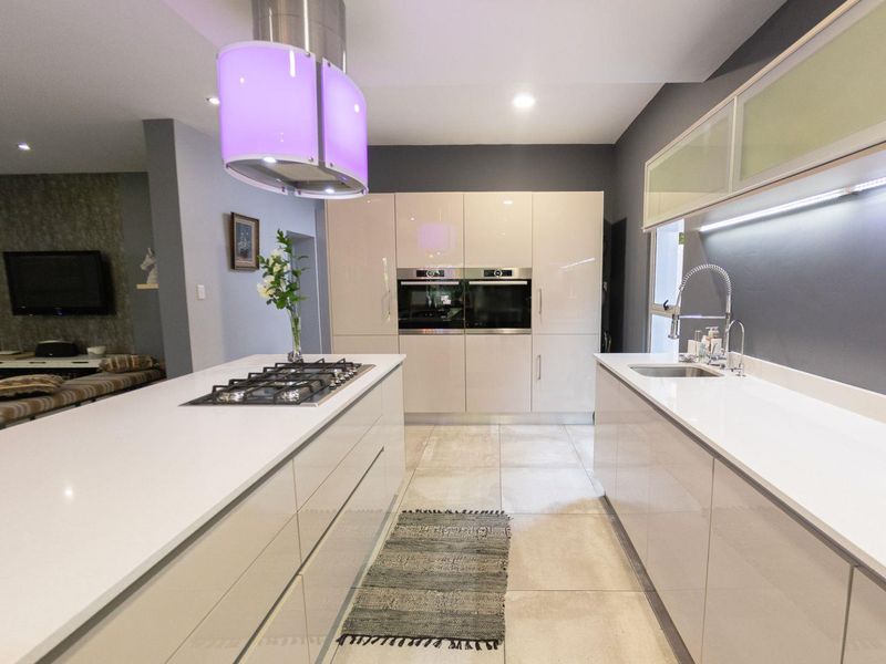 Exclusive property in the heart of Midlands Estate - Photo 8