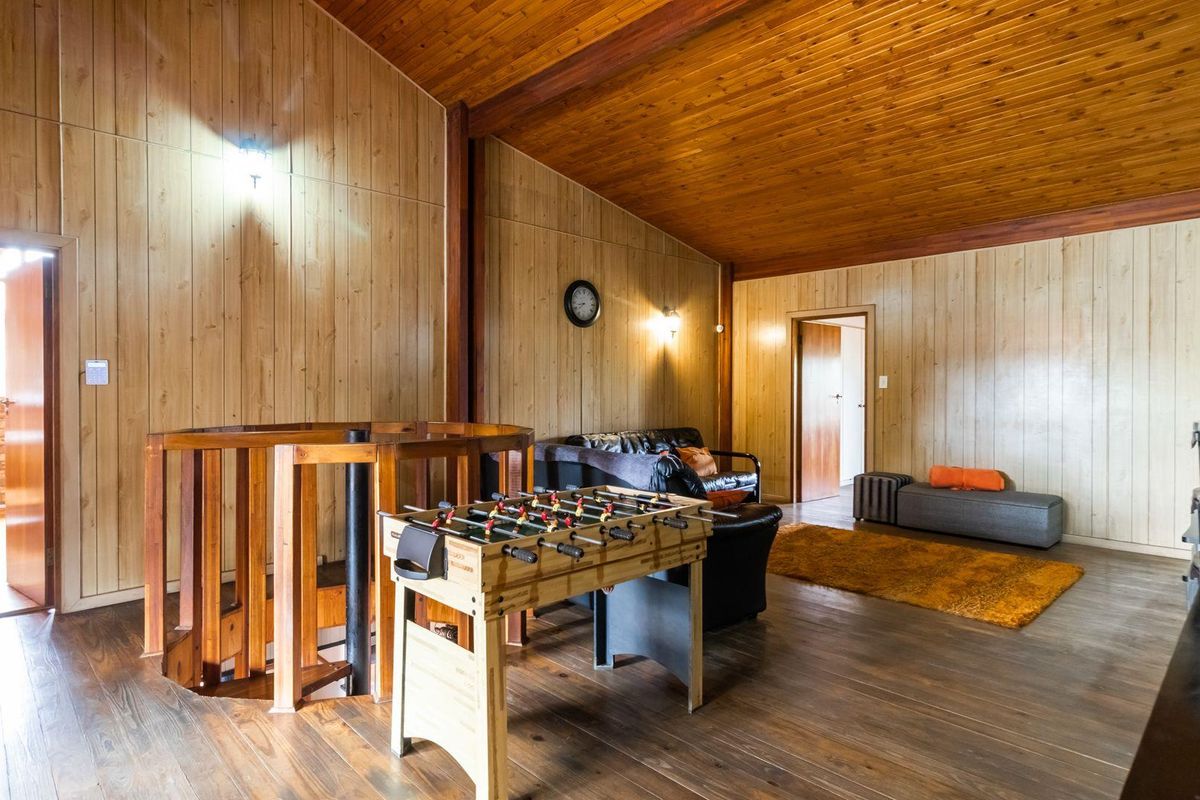 Holiday Lodge Vibes: Luxury Living Awaits You! - Photo 3