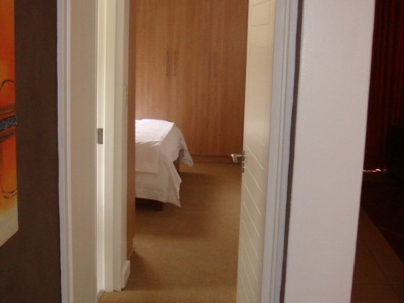 Furnished 2 Bedrooms - Photo 9