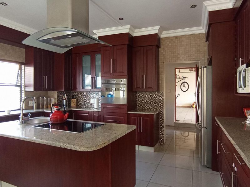 BLUE VALLEY GOLF AND COUNTRY ESTATE - Photo 9