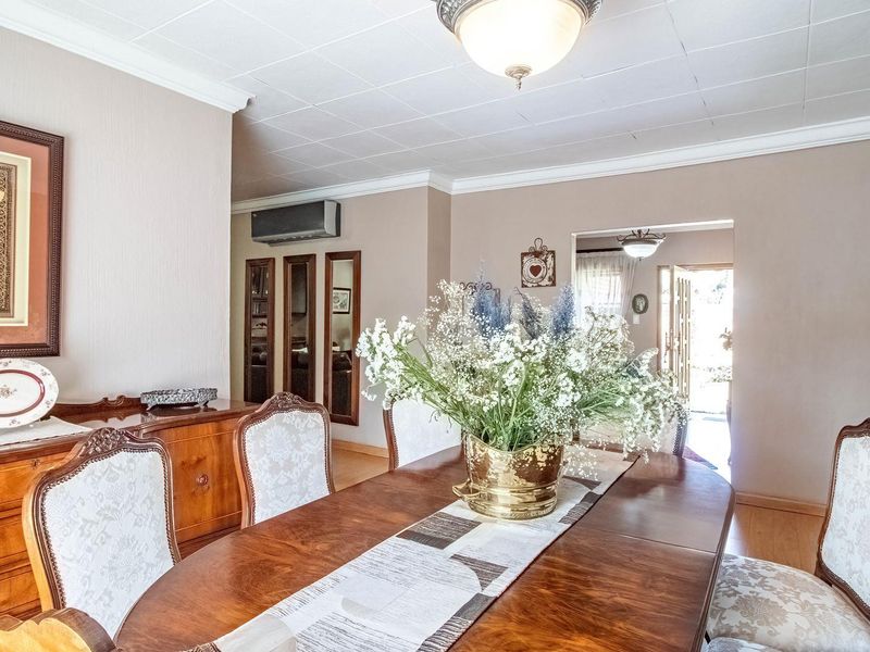 Your Dream Family Home Awaits in Lakefield Extension 21! - Photo 7