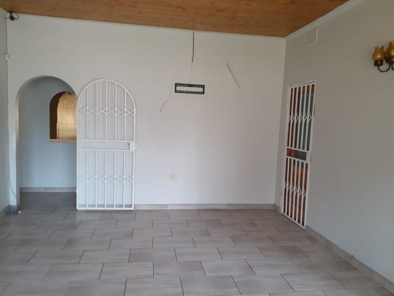Investment property for sale in kempton park - Photo 8