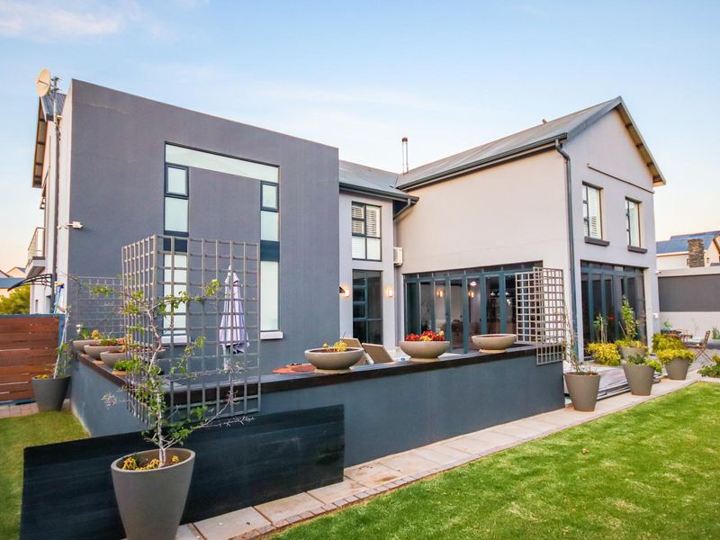 Magnificent home FOR SALE with endless views in The Hills Game Reverse - Photo 9