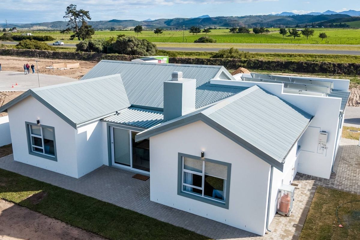 Discover Unmatched Luxury at Klipheuwel Estate - Photo 2