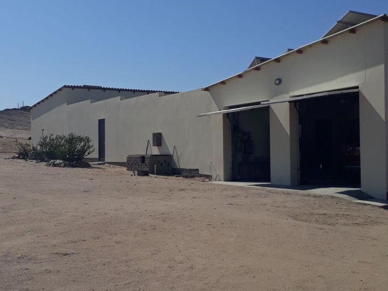 VERY WELL-PRICED SMALLHOLDING! - Photo 2