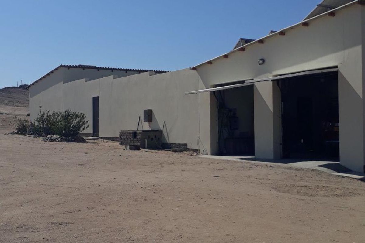 VERY WELL-PRICED SMALLHOLDING! - Photo 2