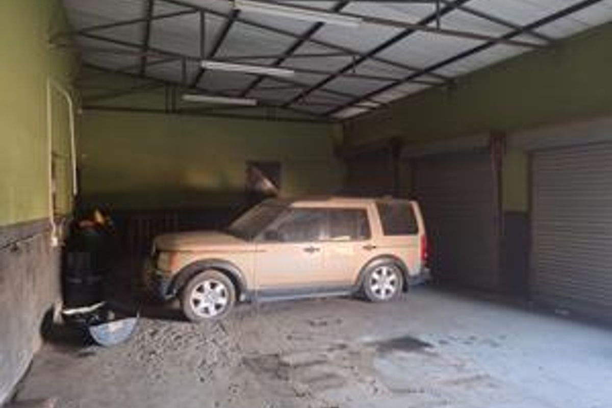 Business building for sale - Photo 3