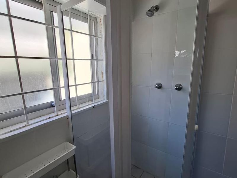 UNFURNISHED ground floor studio - Photo 6