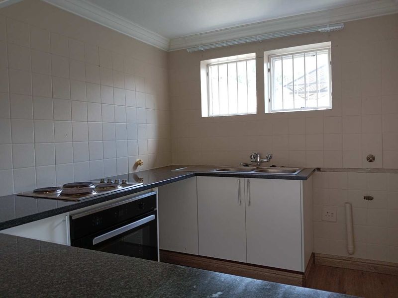 2bedr House in Hennopspark - Photo 6