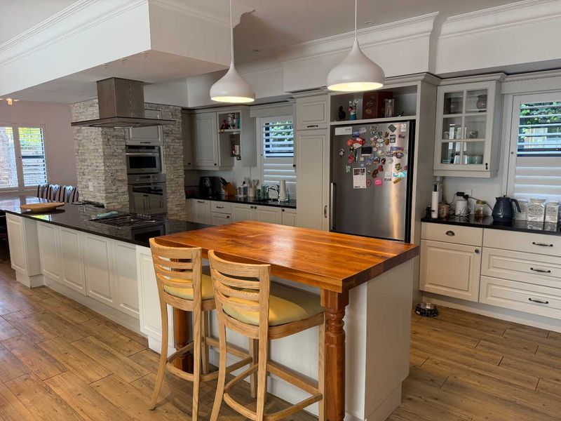 2 Bedroom Home in Constantia - Photo 10