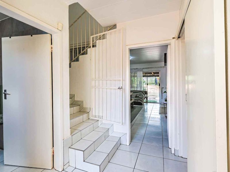 Move-In Ready Comfort | Secure, Renovated Living in the Heart of Constantia Park - Photo 5