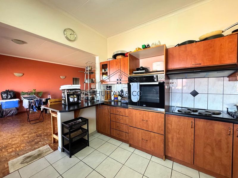 Ideal Opportunity near Duneside School and town center - Photo 3