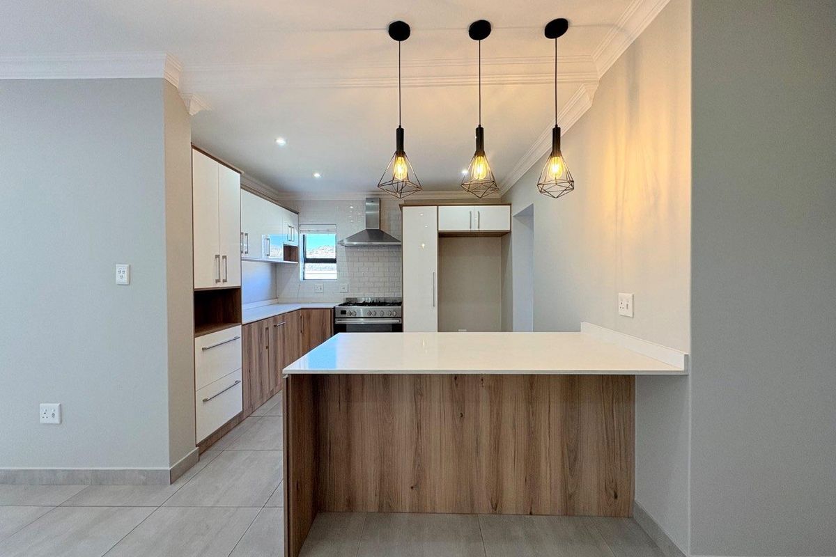 Modern, Stylish Townhouse Woodland Hills – Bergendal - Photo 5