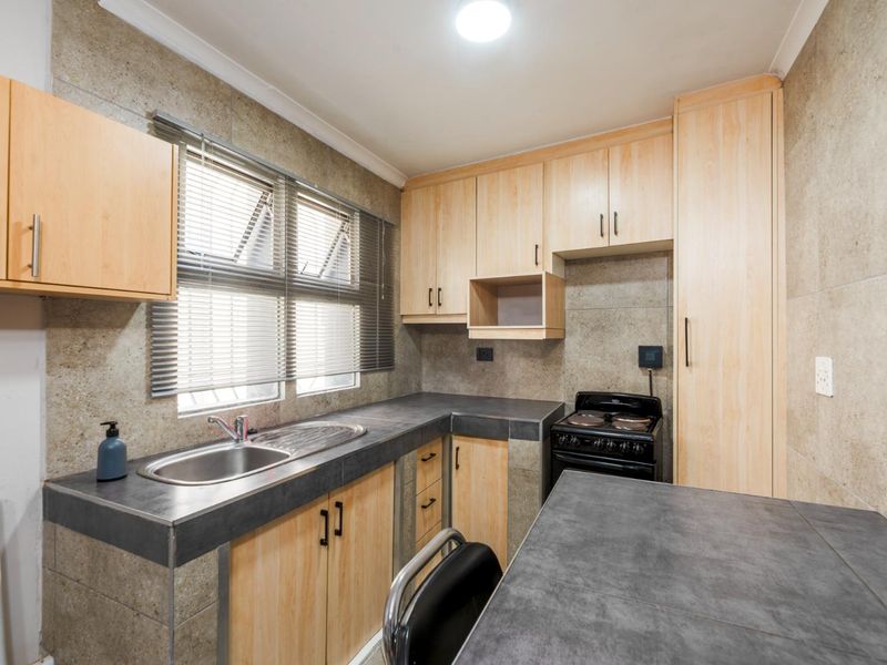 Cosy modern 2 bedroom apartment - Photo 2